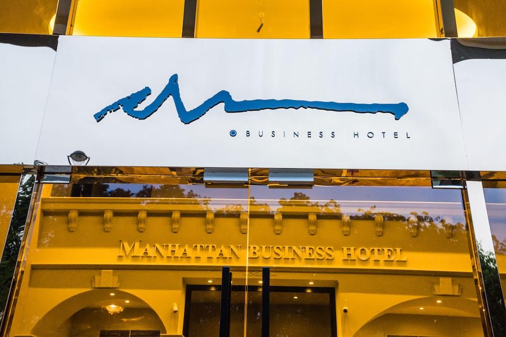 Manhattan Business Hotel Ttdi Kuala Lumpur Exterior foto